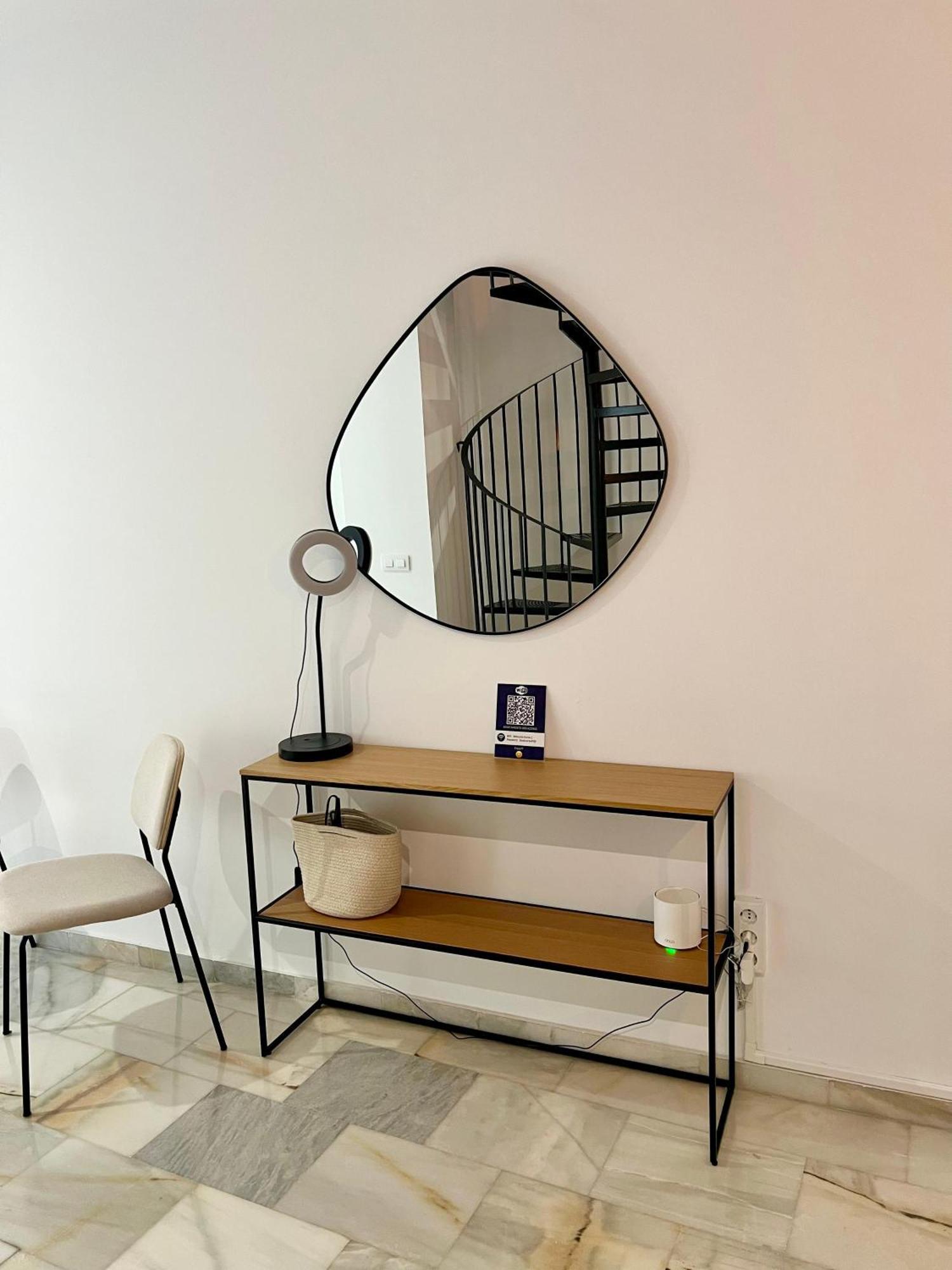Amazing Apartment City Center - Optional Parking マラガ エクステリア 写真